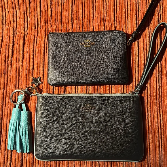 COACH - WRISTLETS - Picture 1 of 4
